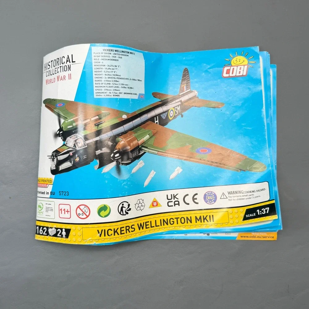 COBI Vickers Wellington Mk.II WWII  Bomber Set - Incomplete